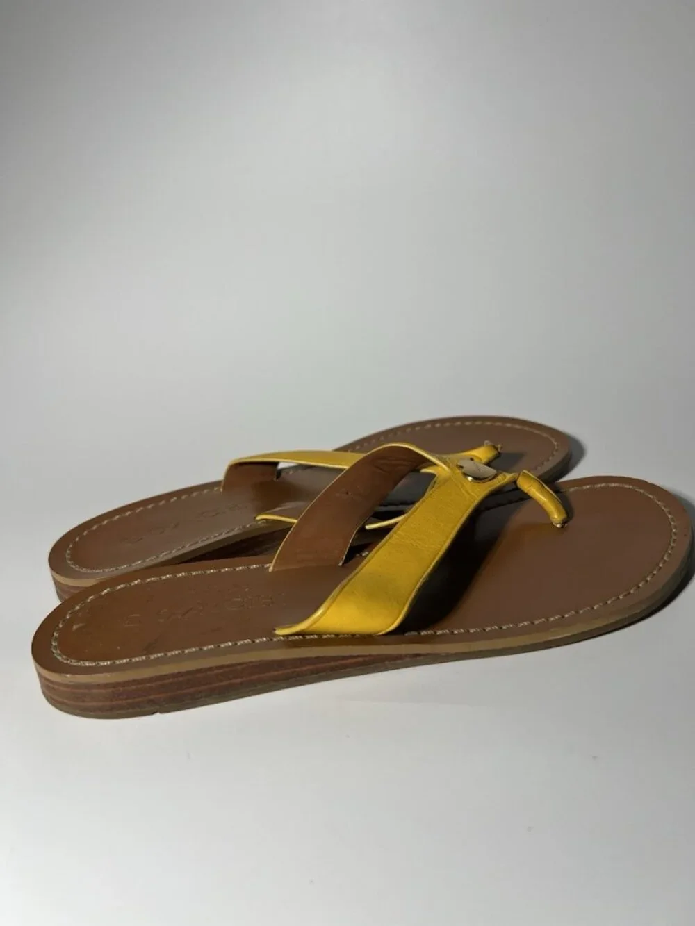Coach Chapel Leather Slide Sandals Mustard Women’s Size 5.5